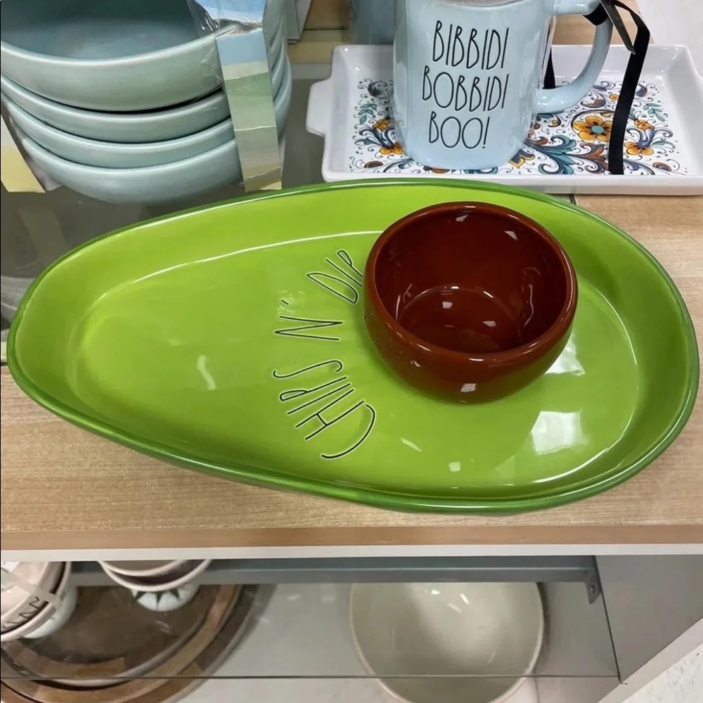 🥑 Rae Dunn Chips n’ Dip Avocado Shaped Serving Tray Platter New 🥑